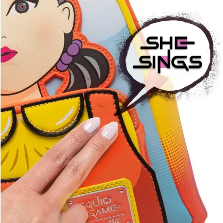 Mini sac à dos La poupée Animatronique Young Hee Cosplay qui Chante Loungefly