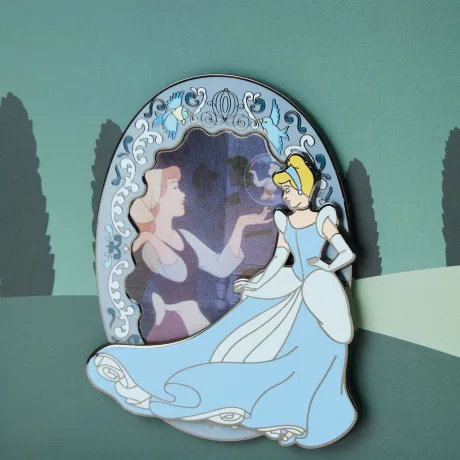 Pin Lenticulaire Cendrillon Loungefly