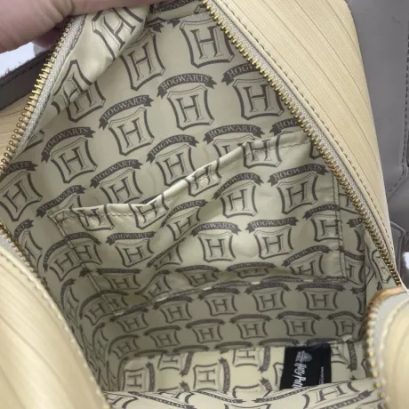 Sac à dos Le Monstrueux Livre des Monstres Cosplay Loungefly