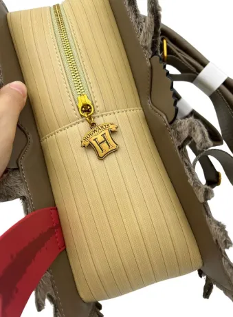 Sac à dos Le Monstrueux Livre des Monstres Cosplay Loungefly